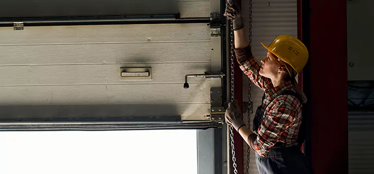 Addressing Common Garage Door Stoppage Issues in Menasha, WI