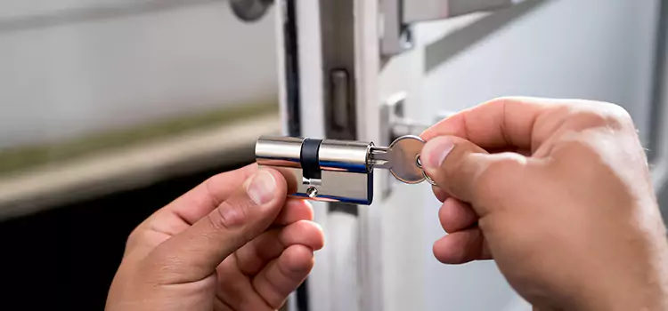 Emergency Locksmith for House Menasha